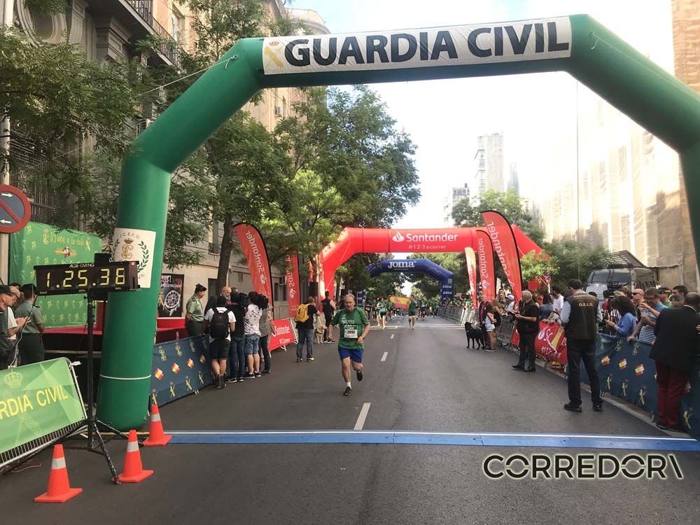 Las mejores fotos de la llegada de la Carrera de la Guardia Civil (GALERÍA 40)