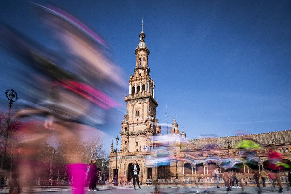 Inscríbete al Zurich Maratón de Sevilla y consigue 6 meses de CORREDOR\ por sólo 1€ más
