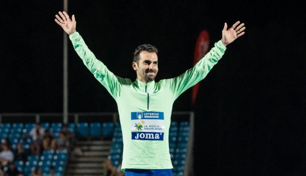 Kevin López en el podium del Campeonato de España de La Nucía. Foto: Sportmedia.