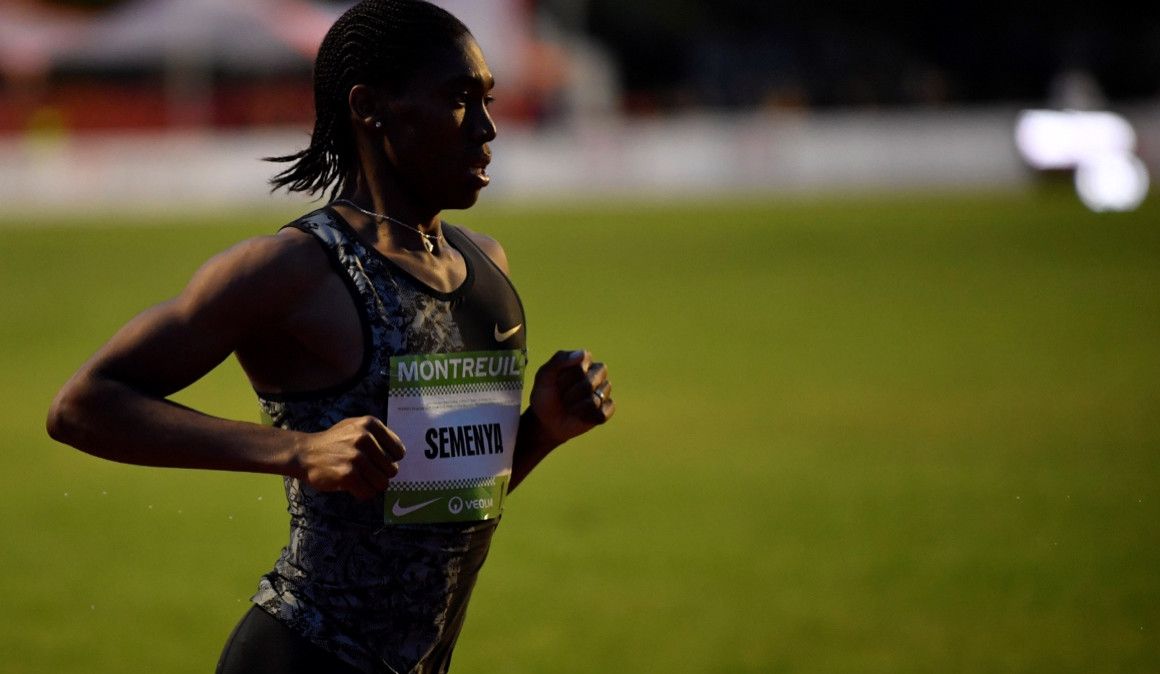 Semenya a lo Bolt: ficha por un equipo de fútbol