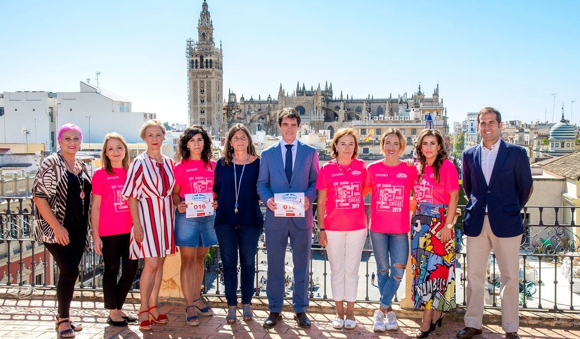 10.000 corredoras se suman a la Marea Rosa de la Carrera de la Mujer de Sevilla este domingo 
