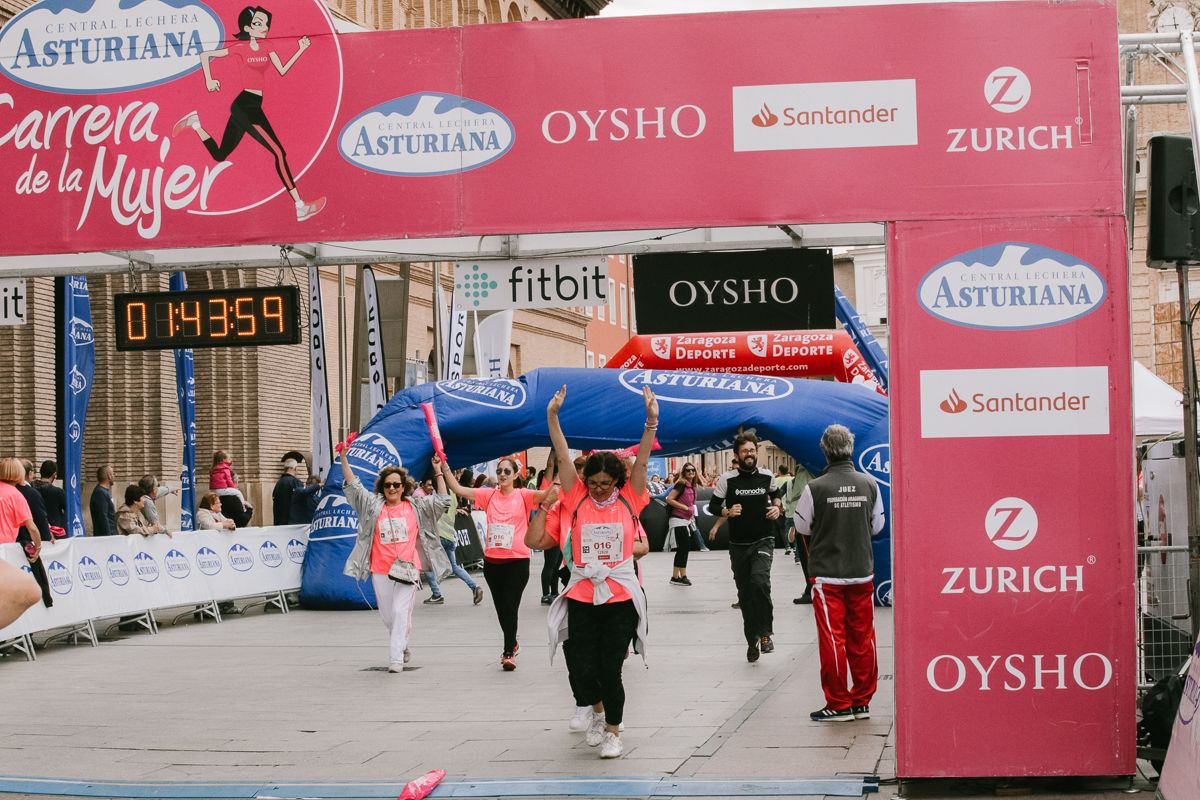 Llegada de la Carrera de la Mujer de Zaragoza (GALERÍA 33)