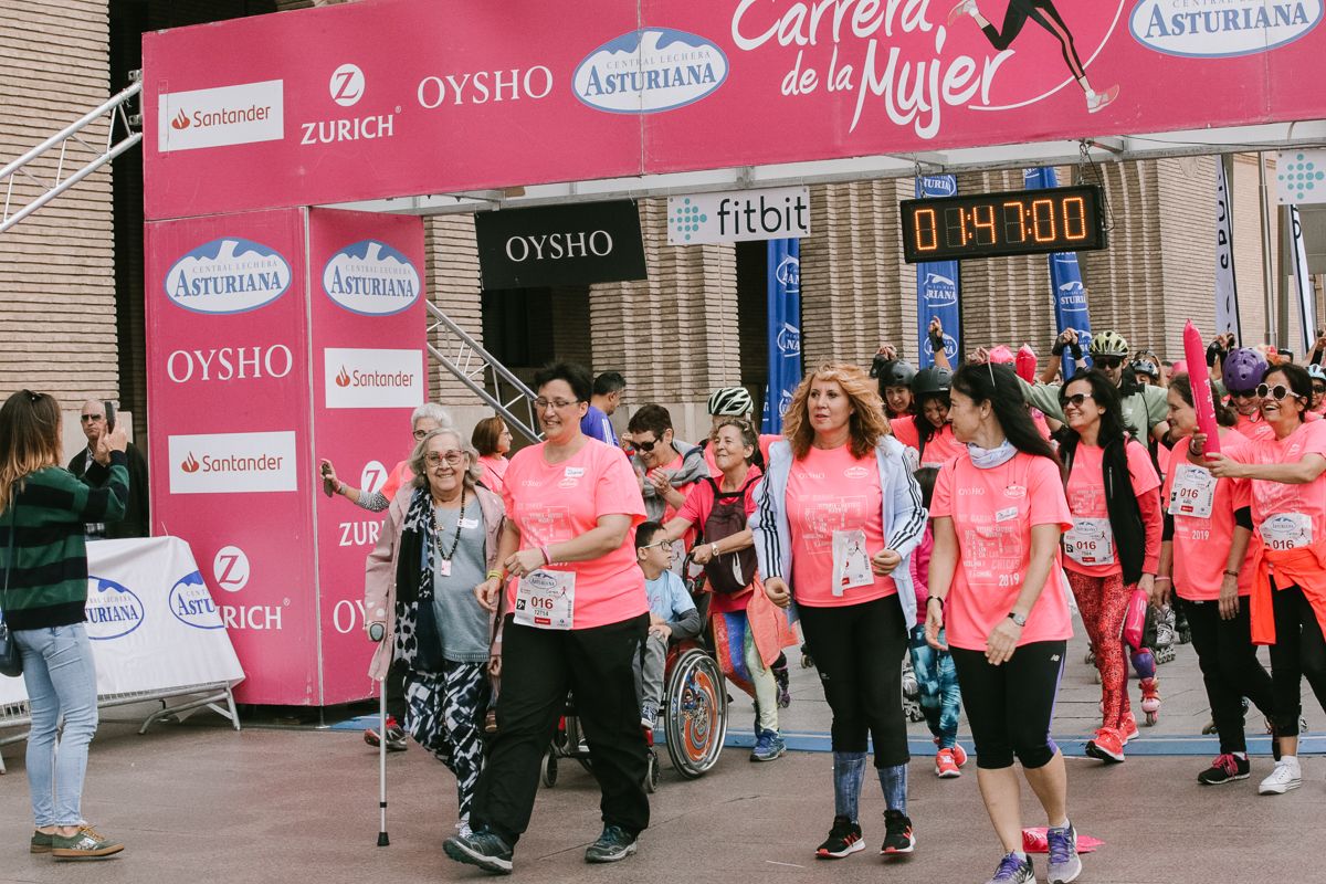 Llegada de la Carrera de la Mujer de Zaragoza (GALERÍA 33)