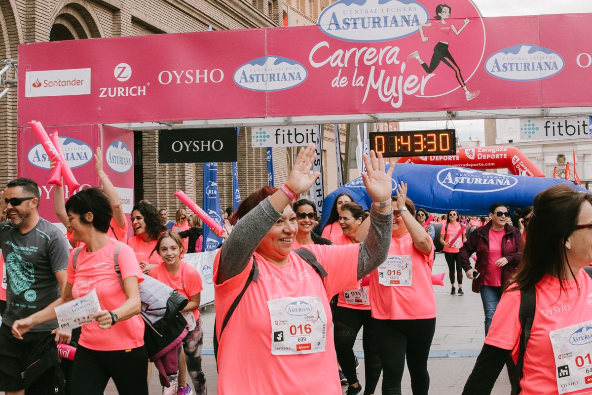 Llegada de la Carrera de la Mujer de Zaragoza (GALERÍA 33)