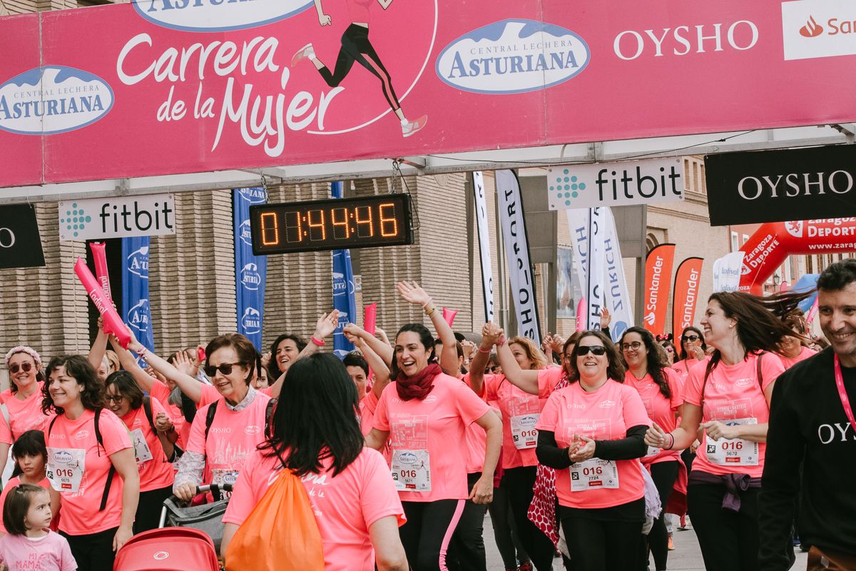 Llegada de la Carrera de la Mujer de Zaragoza (GALERÍA 33)