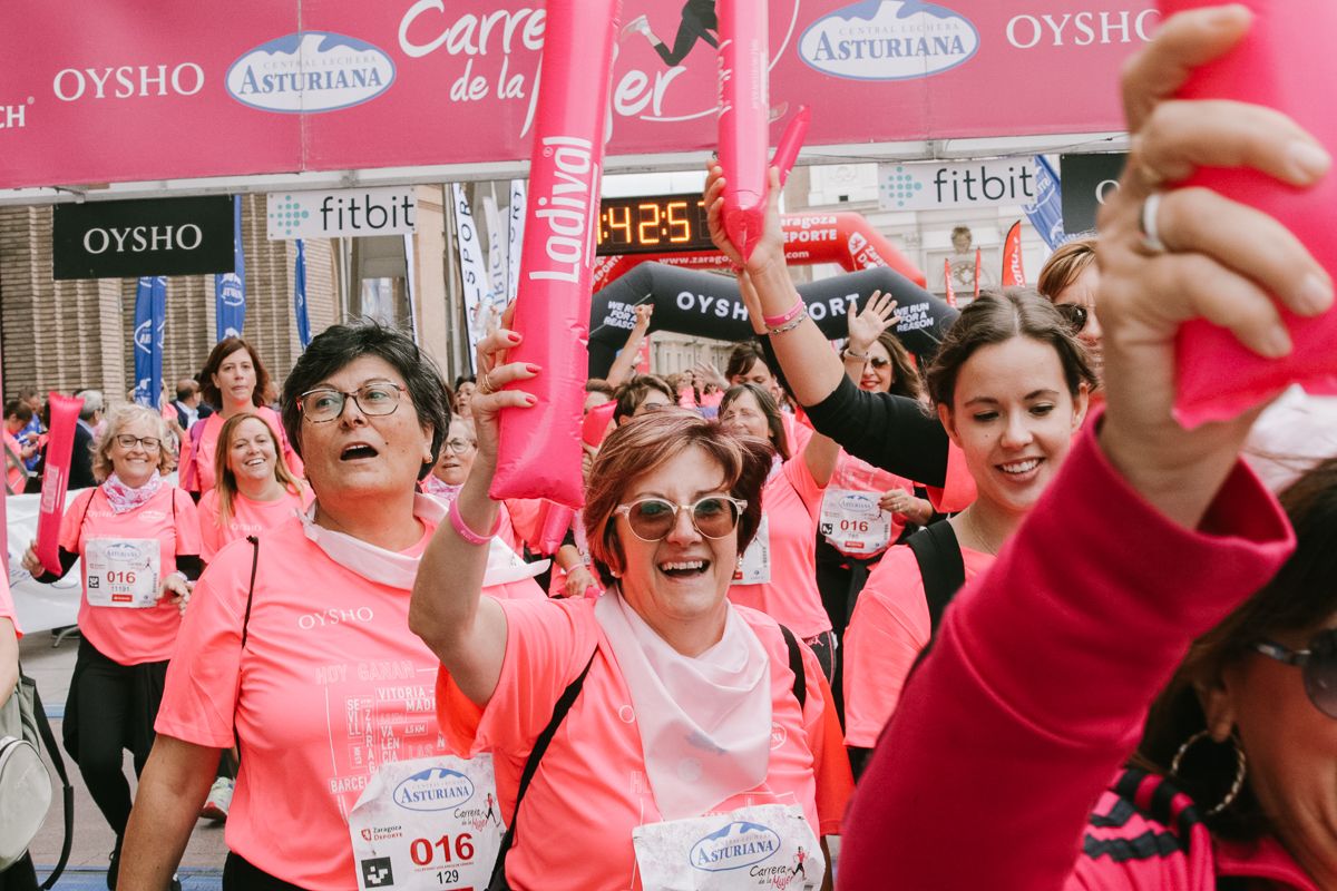 Llegada de la Carrera de la Mujer de Zaragoza (GALERÍA 32)