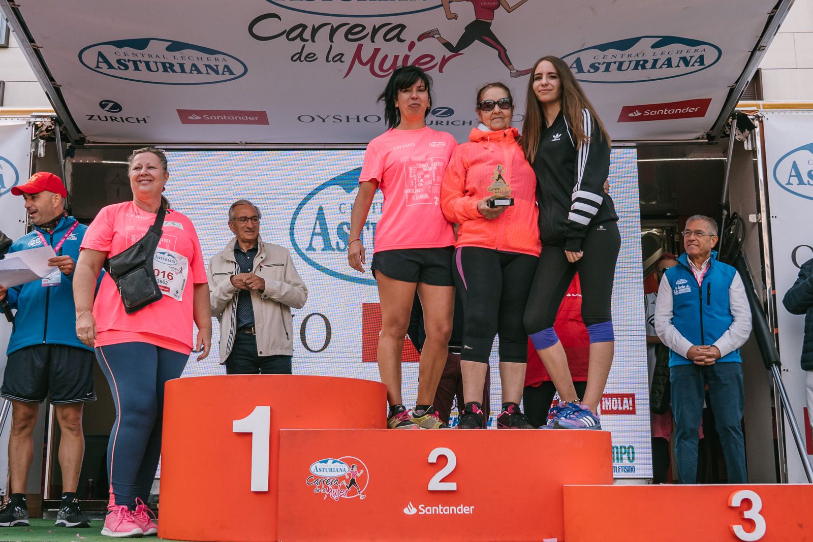 Podium de la Carrera de la Mujer de Zaragoza 