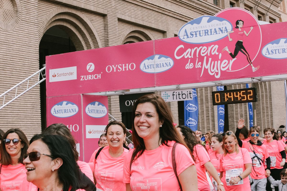 Llegada de la Carrera de la Mujer de Zaragoza (GALERÍA 33)