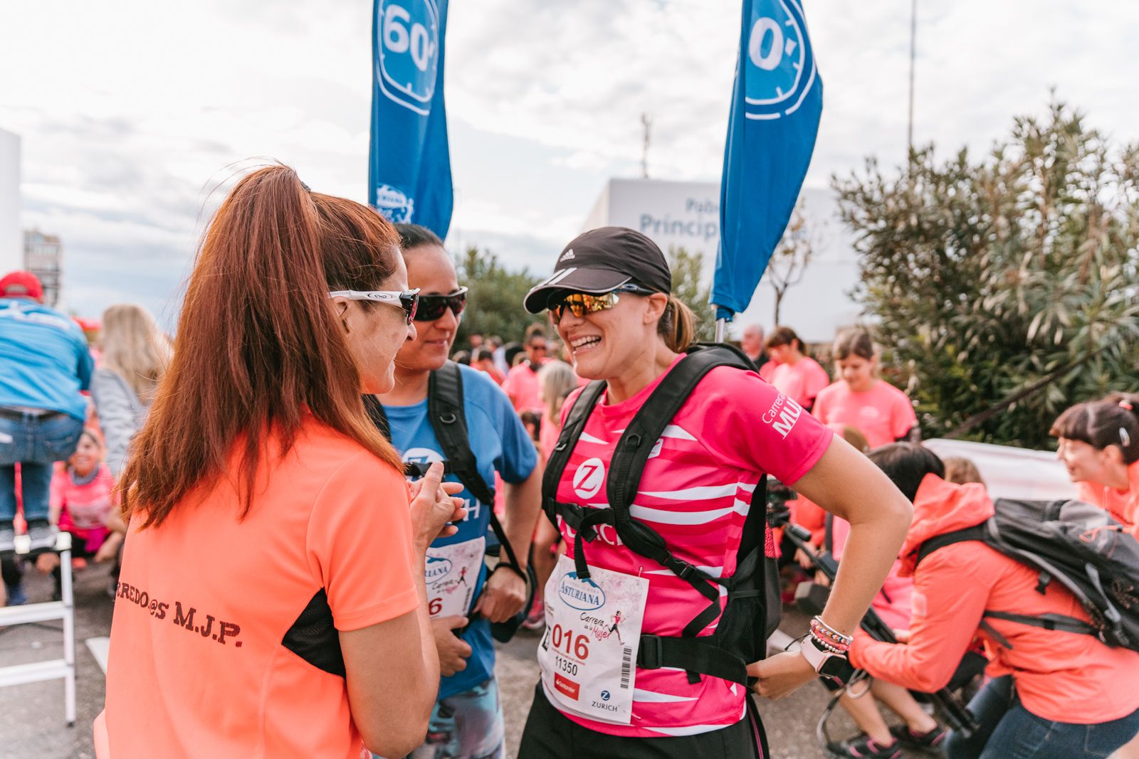 Salida de la Carrera de la Mujer de Zaragoza (GALERÍA 1)