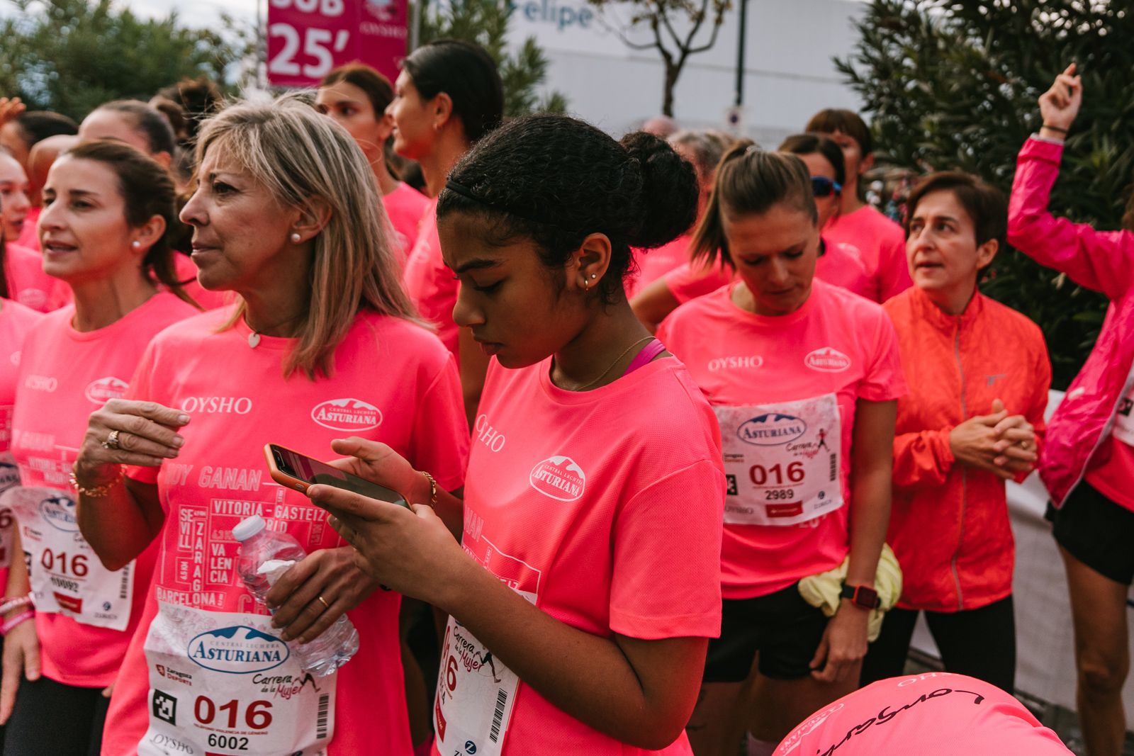 Salida de la Carrera de la Mujer de Zaragoza (GALERÍA 1)
