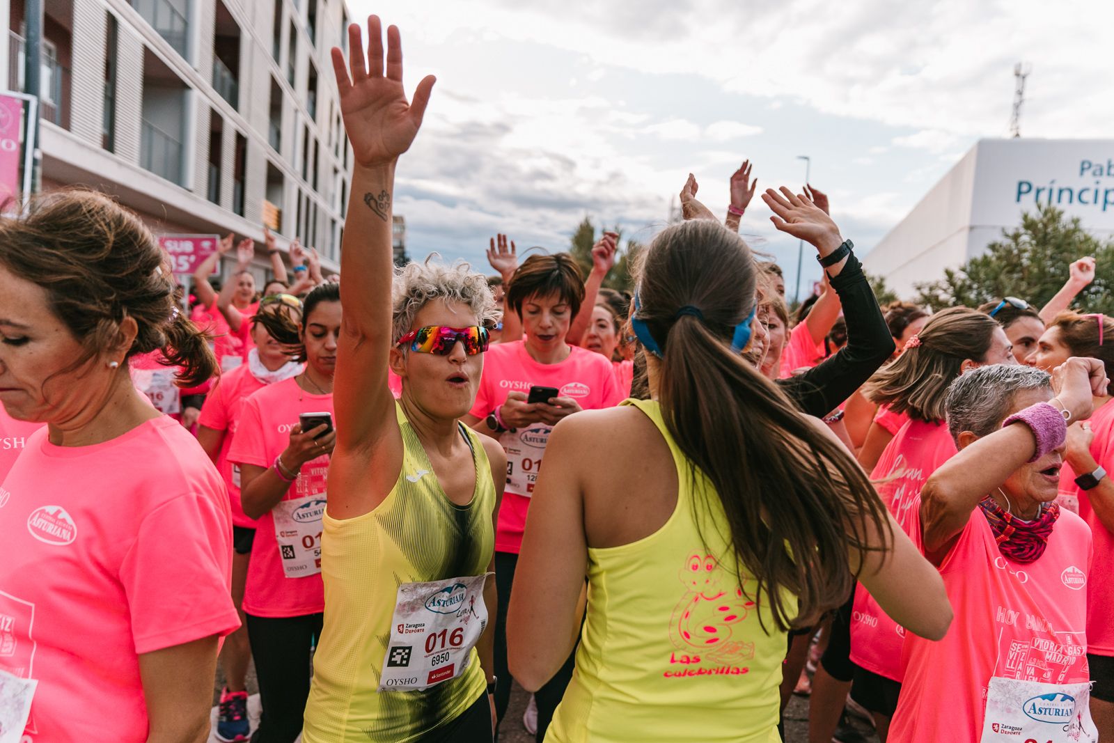 Salida de la Carrera de la Mujer de Zaragoza (GALERÍA 1)