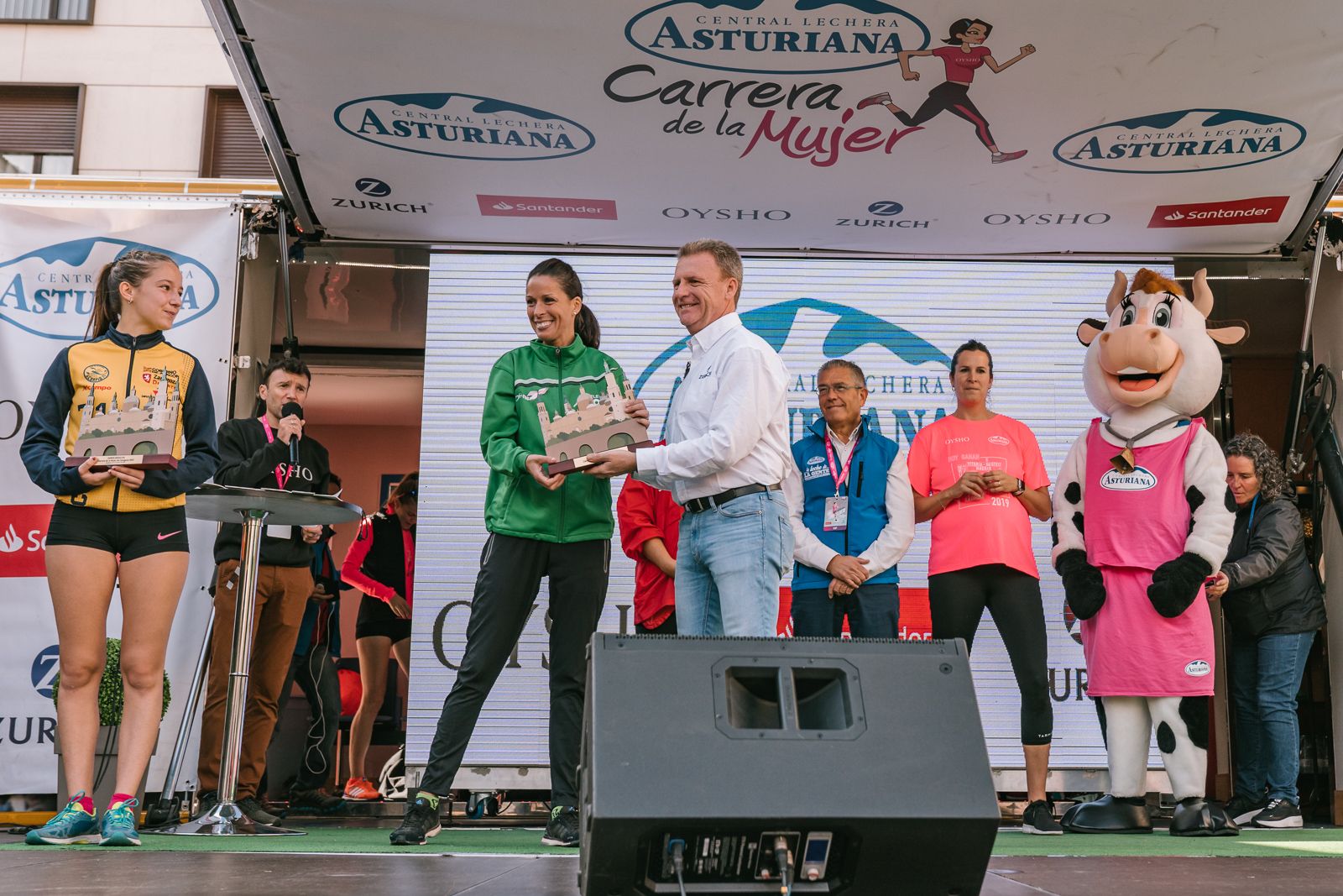Ambiente post meta Carrera de la Mujer de Zaragoza (GALERÍA 1)