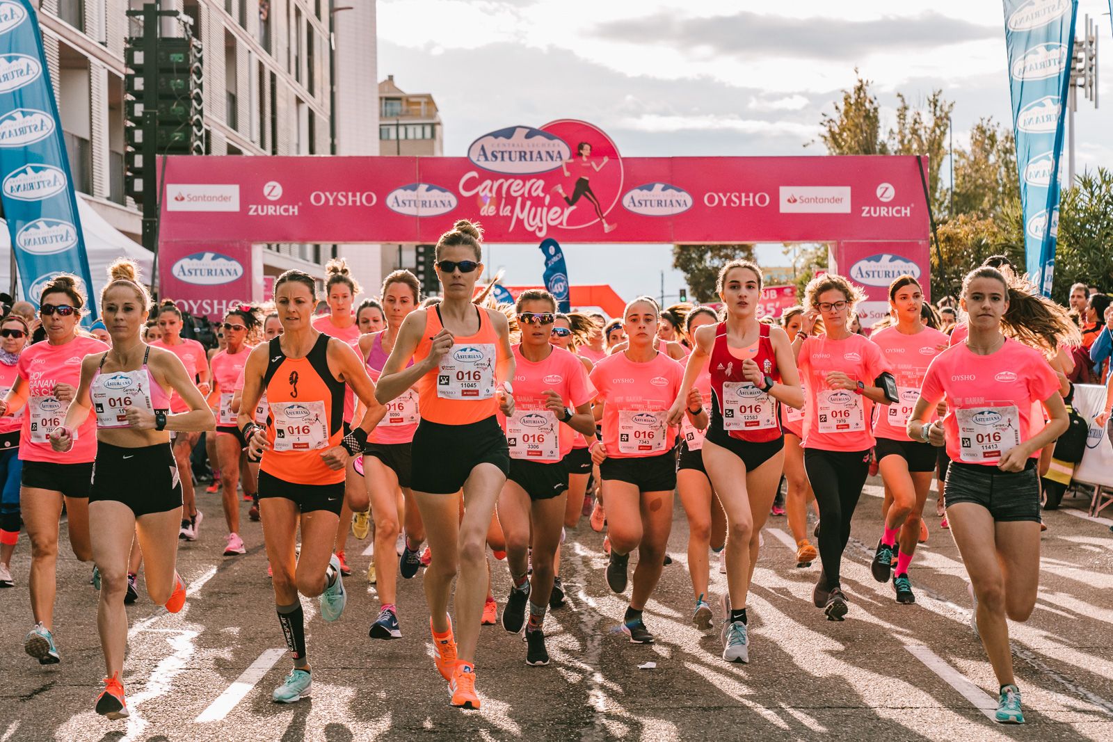 Salida de la Carrera de la Mujer de Zaragoza (GALERÍA 2)