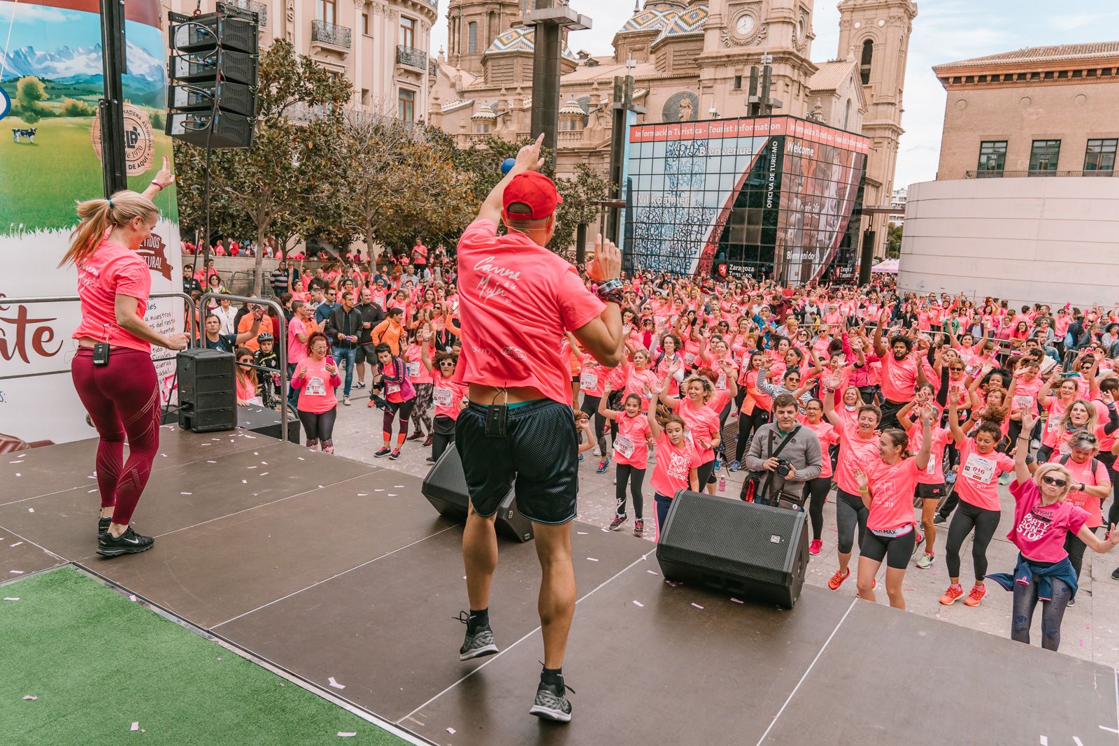 Ambiente post meta Carrera de la Mujer de Zaragoza (GALERÍA 1)