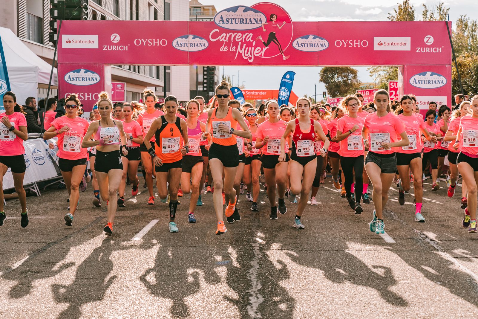 Salida de la Carrera de la Mujer de Zaragoza (GALERÍA 2)