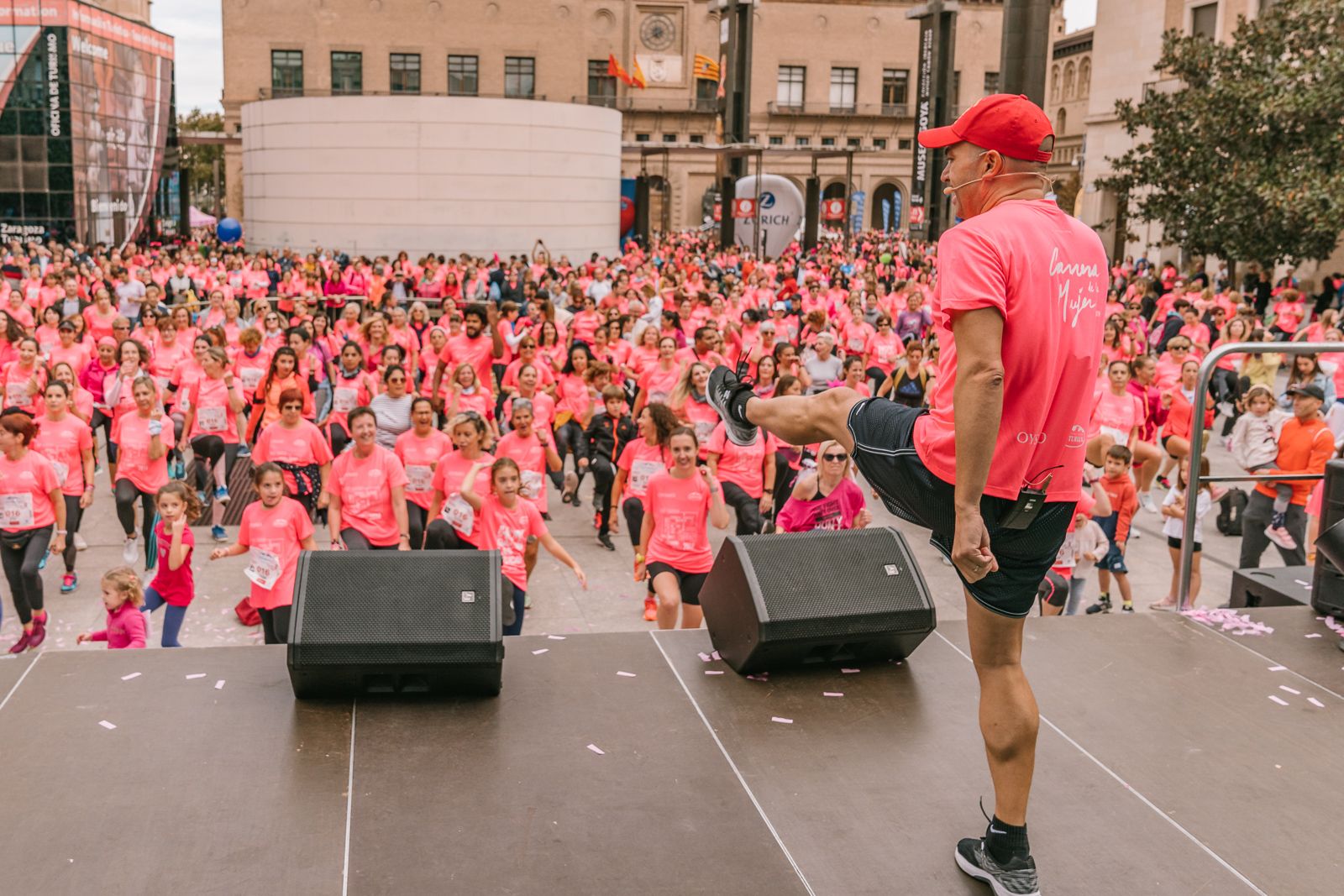 Ambiente post meta Carrera de la Mujer de Zaragoza (GALERÍA 1)