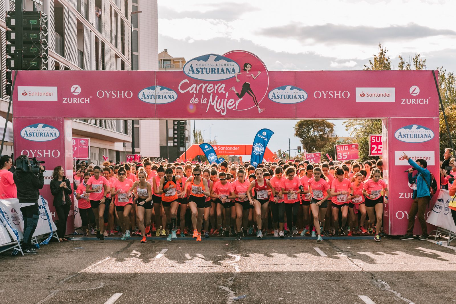 Salida de la Carrera de la Mujer de Zaragoza (GALERÍA 2)