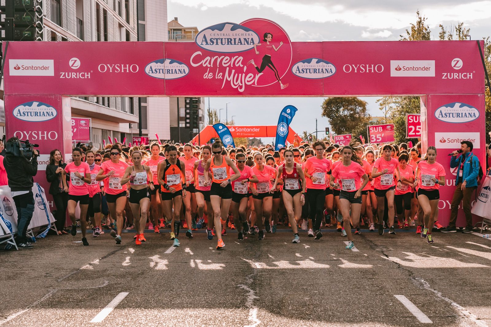 Salida de la Carrera de la Mujer de Zaragoza (GALERÍA 2)