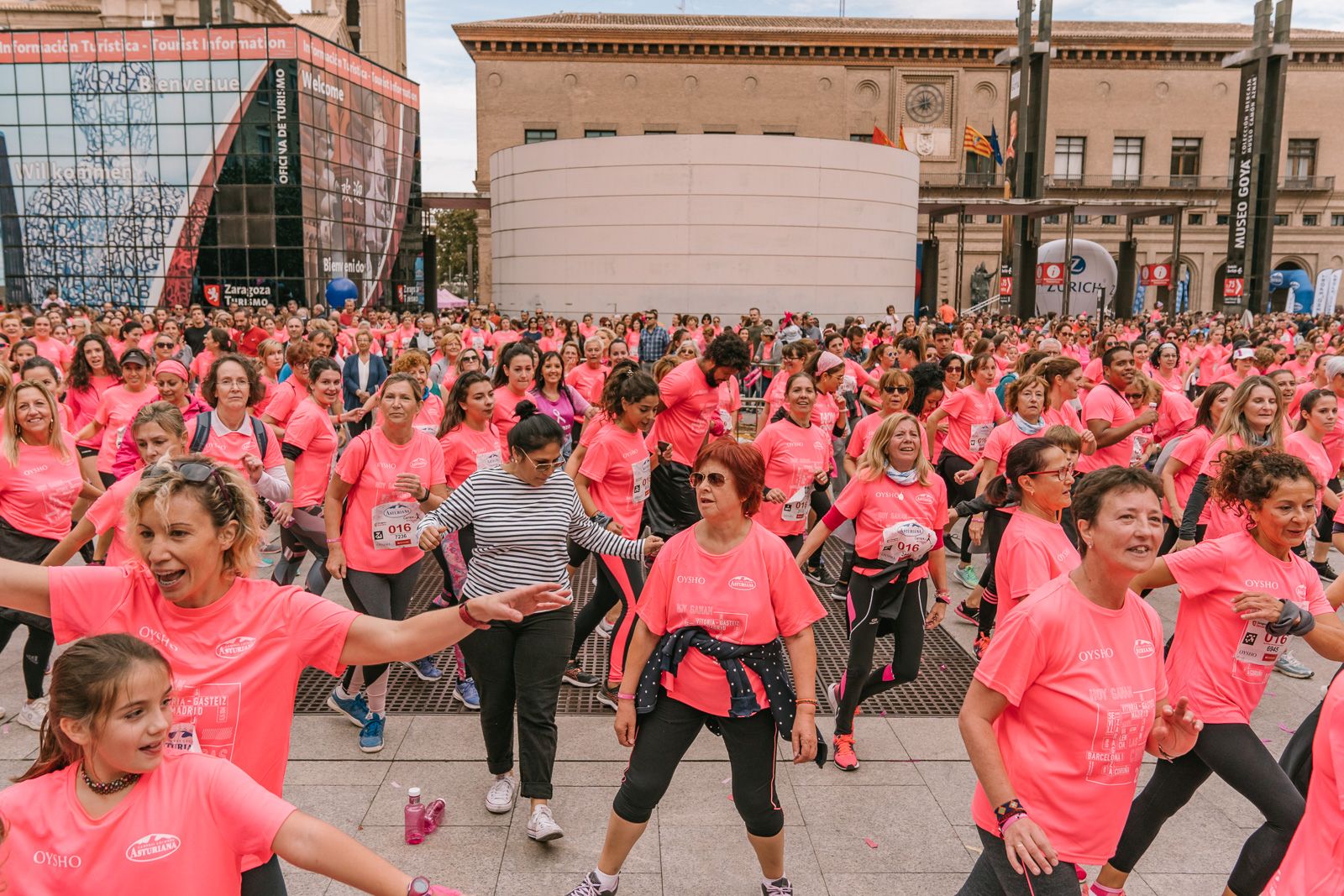 Ambiente post meta Carrera de la Mujer de Zaragoza (GALERÍA 1)