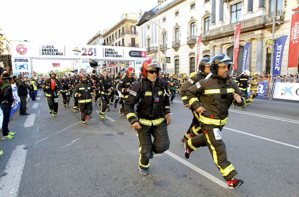 La Cursa de Bombers de Barcelona volverá a hacer disfrutar a los corredores el 24 de octubre.