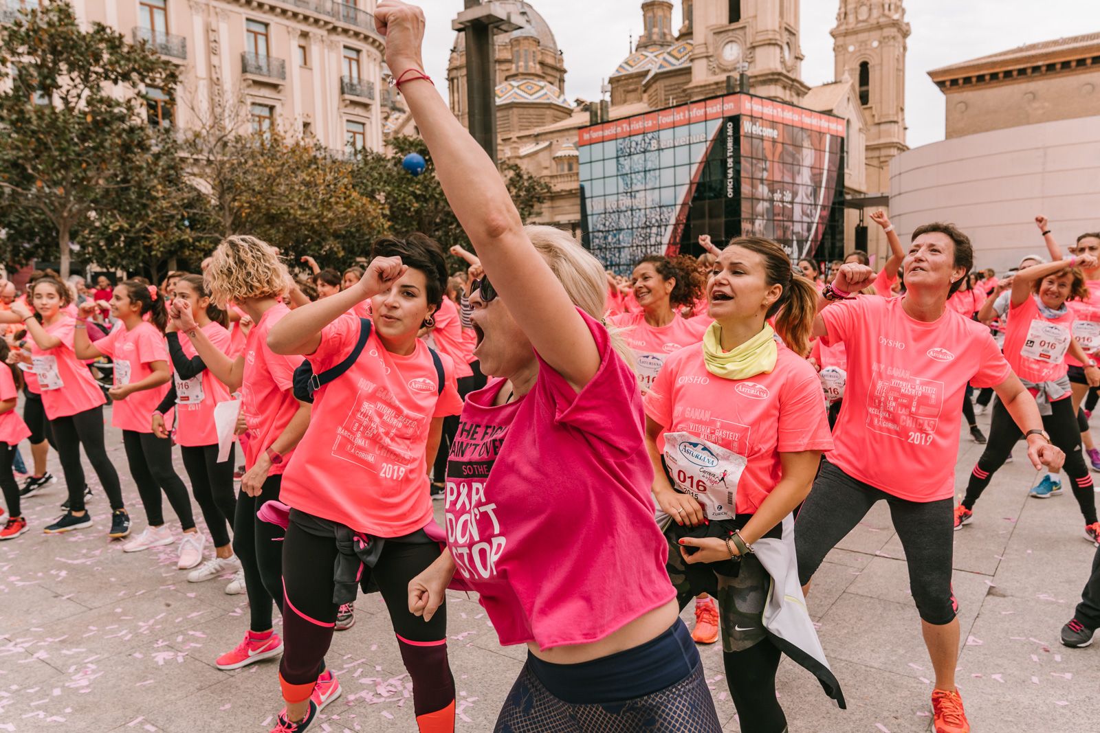 Ambiente post meta Carrera de la Mujer de Zaragoza (GALERÍA 2)