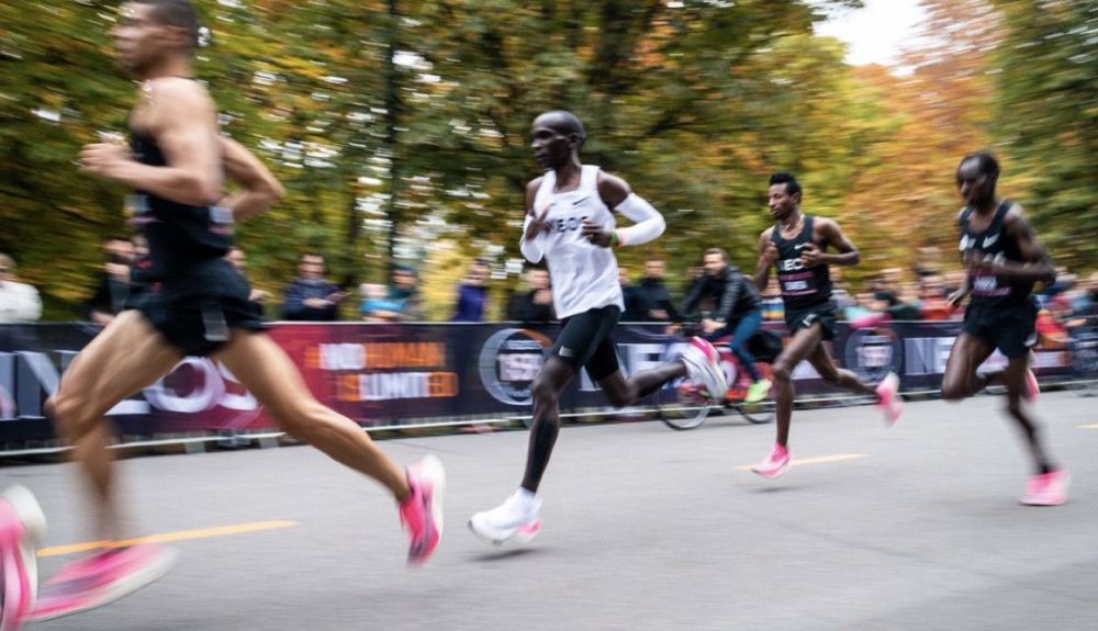 Eliud Kipchoge durante el reto en Viena. Foto: INEOS 159 Challenge.