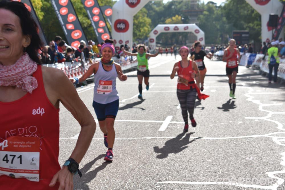 Media Maratón de la Mujer Meta 6K 10