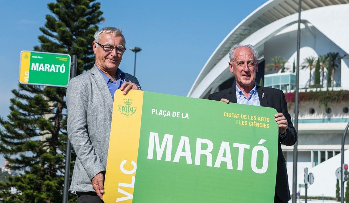 Joan Ribó y Paco Borao en la inauguración de la Plaça de la Marató | soycorredor.es