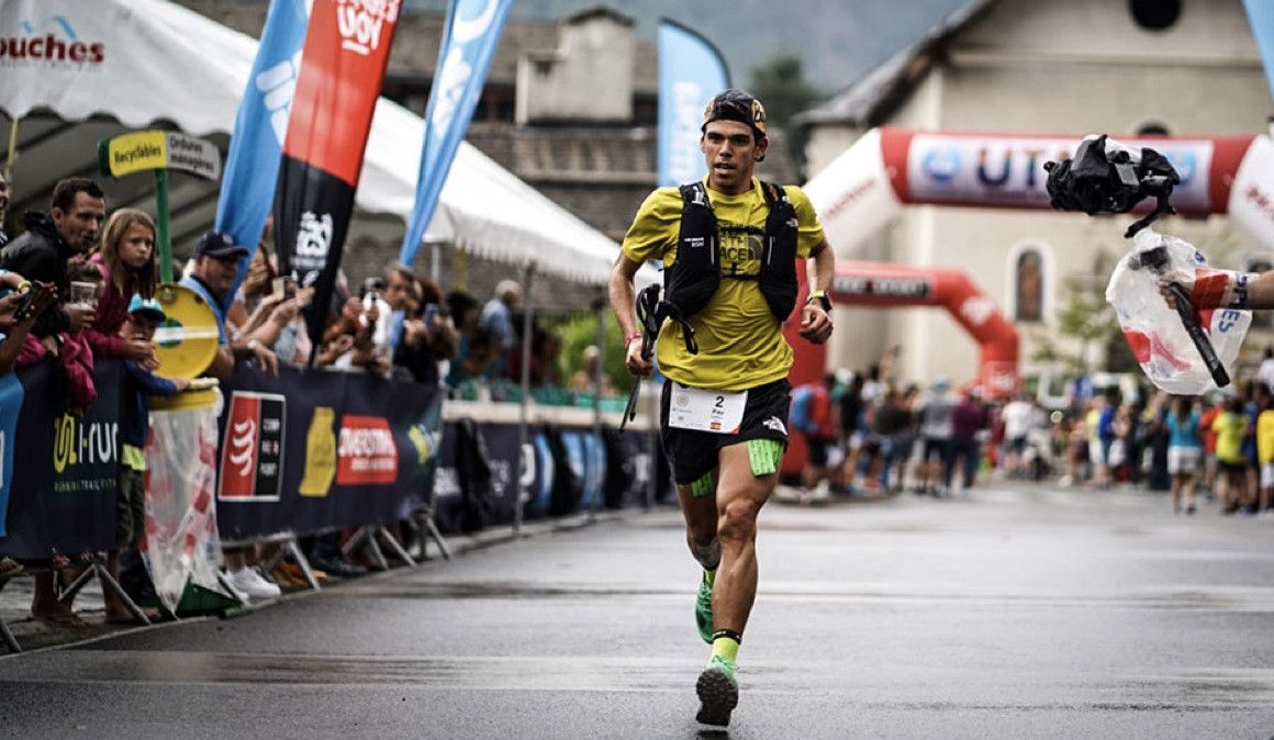 Pau Capell en la meta de UTMB | trailrun.es