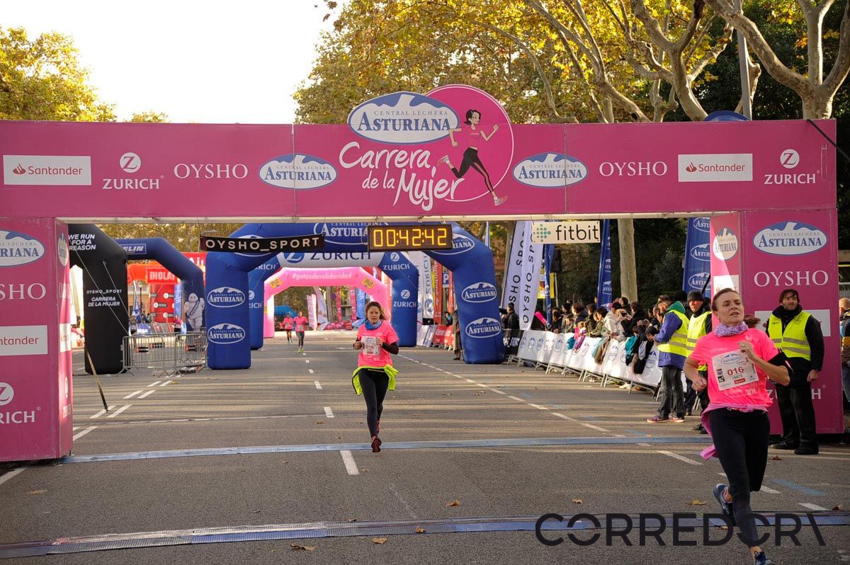 Llegada de la Carrera de la Mujer de Barcelona (ARCO DERECHO 2)