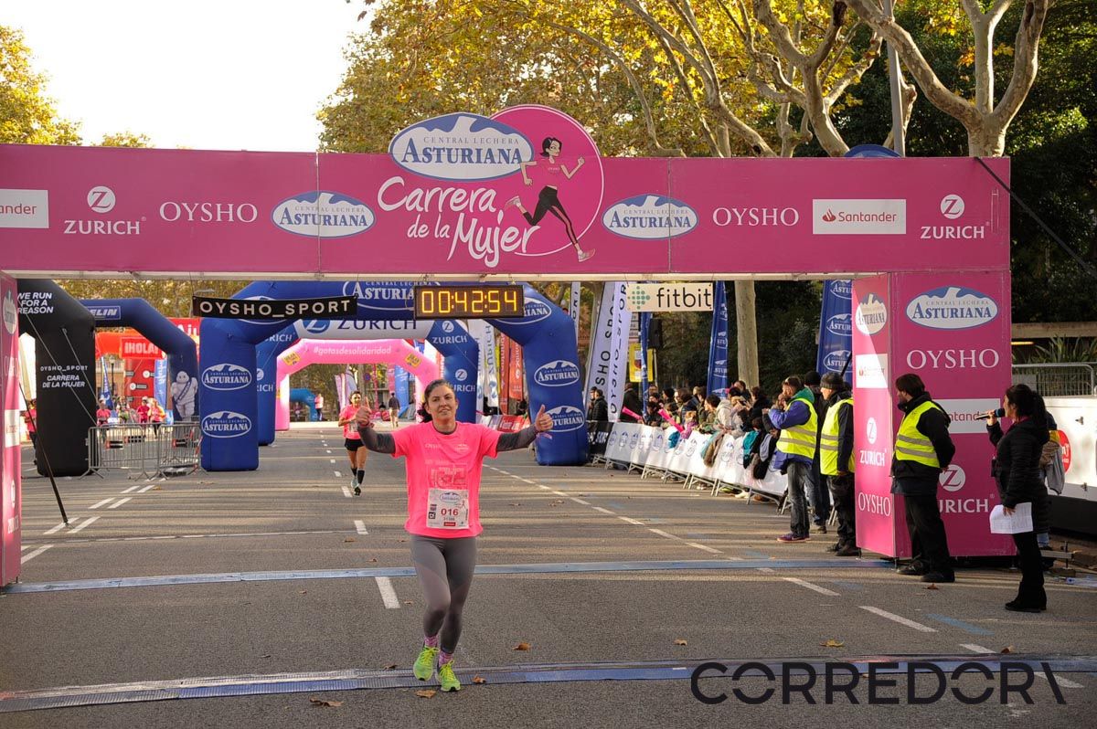 Llegada de la Carrera de la Mujer de Barcelona (ARCO DERECHO 2)