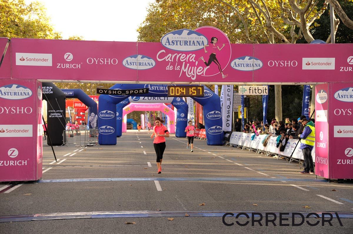 Llegada de la Carrera de la Mujer de Barcelona (ARCO DERECHO 2)