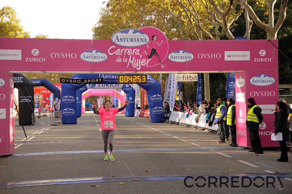 Llegada de la Carrera de la Mujer de Barcelona (ARCO DERECHO 2)
