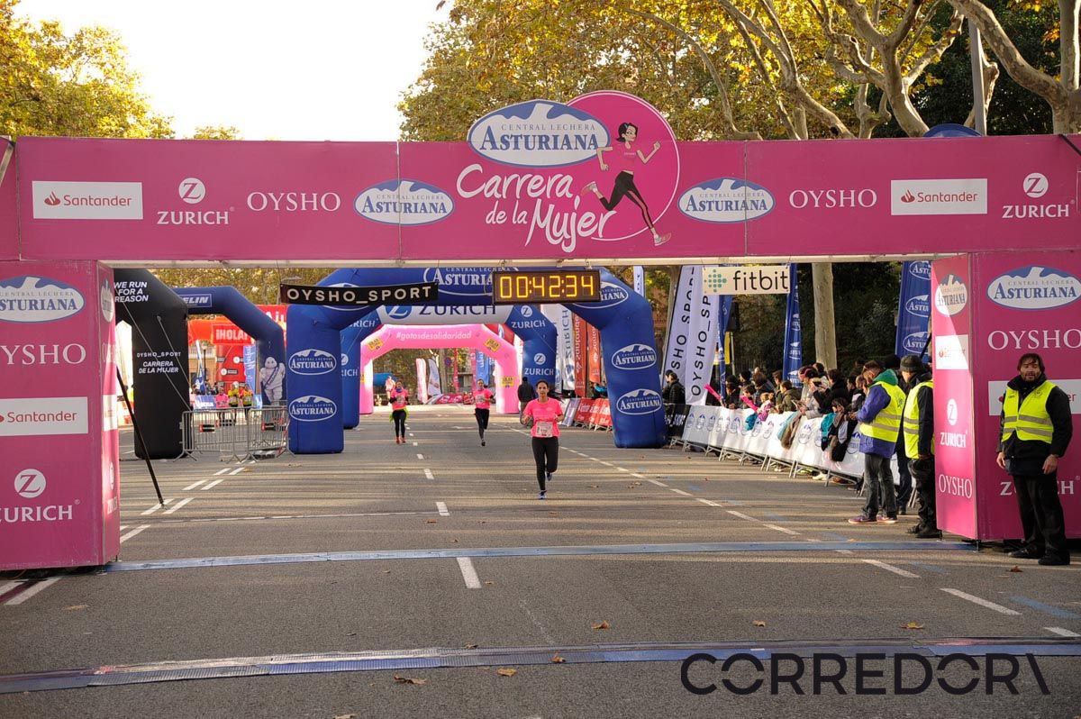 Llegada de la Carrera de la Mujer de Barcelona (ARCO DERECHO 2)