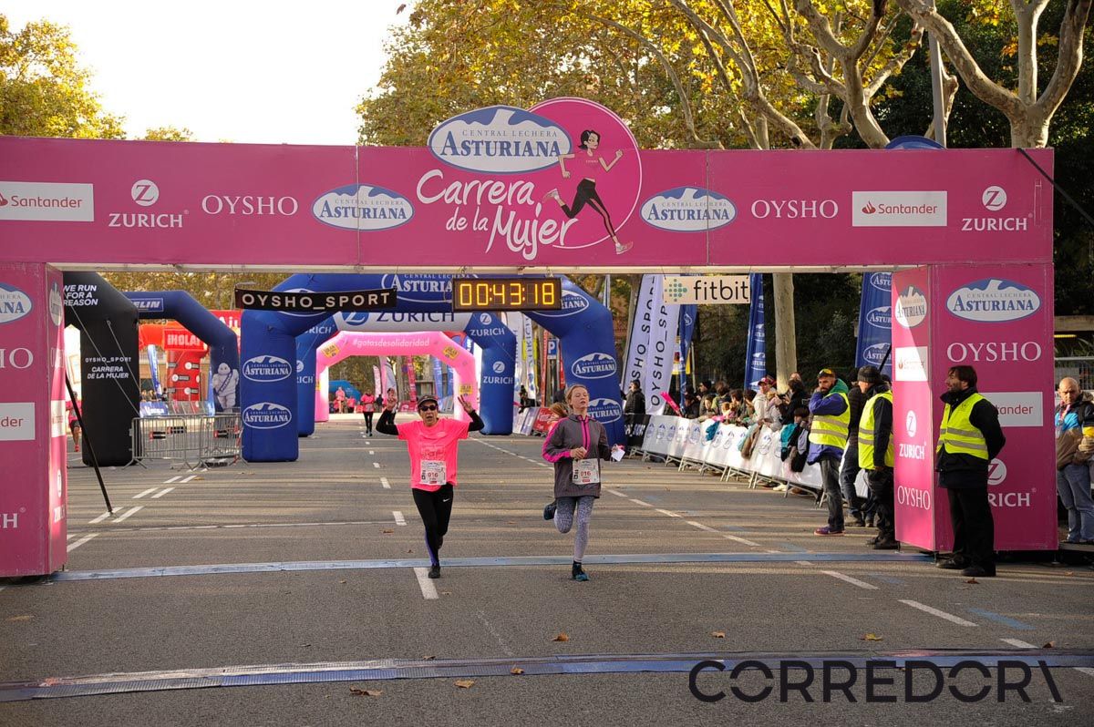 Llegada de la Carrera de la Mujer de Barcelona (ARCO DERECHO 3)