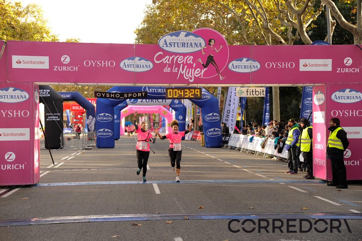 Llegada de la Carrera de la Mujer de Barcelona (ARCO DERECHO 3)