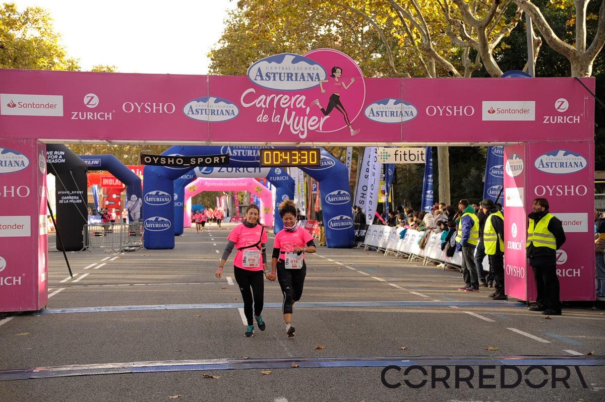 Llegada de la Carrera de la Mujer de Barcelona (ARCO DERECHO 3)