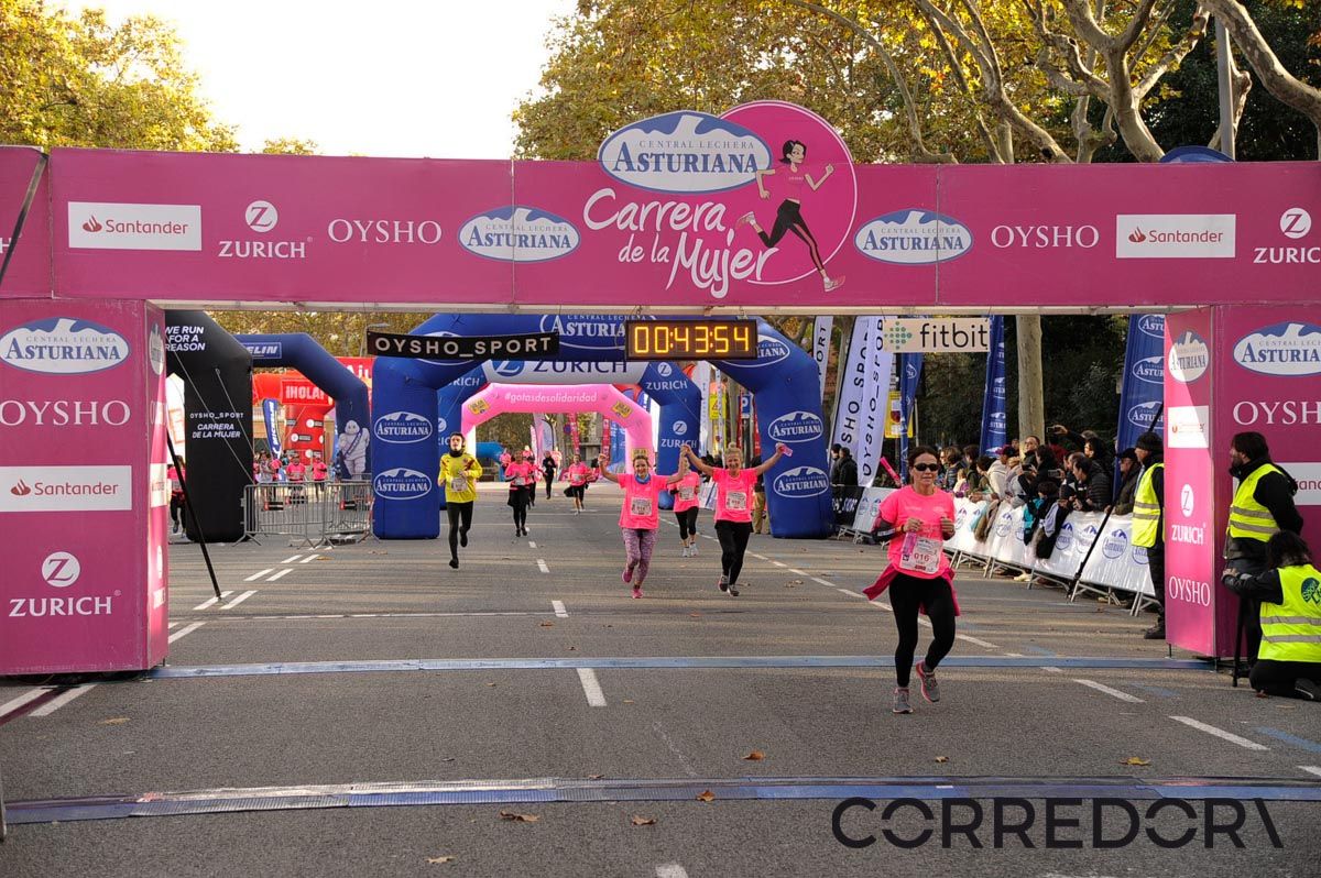 Llegada de la Carrera de la Mujer de Barcelona (ARCO DERECHO 4)