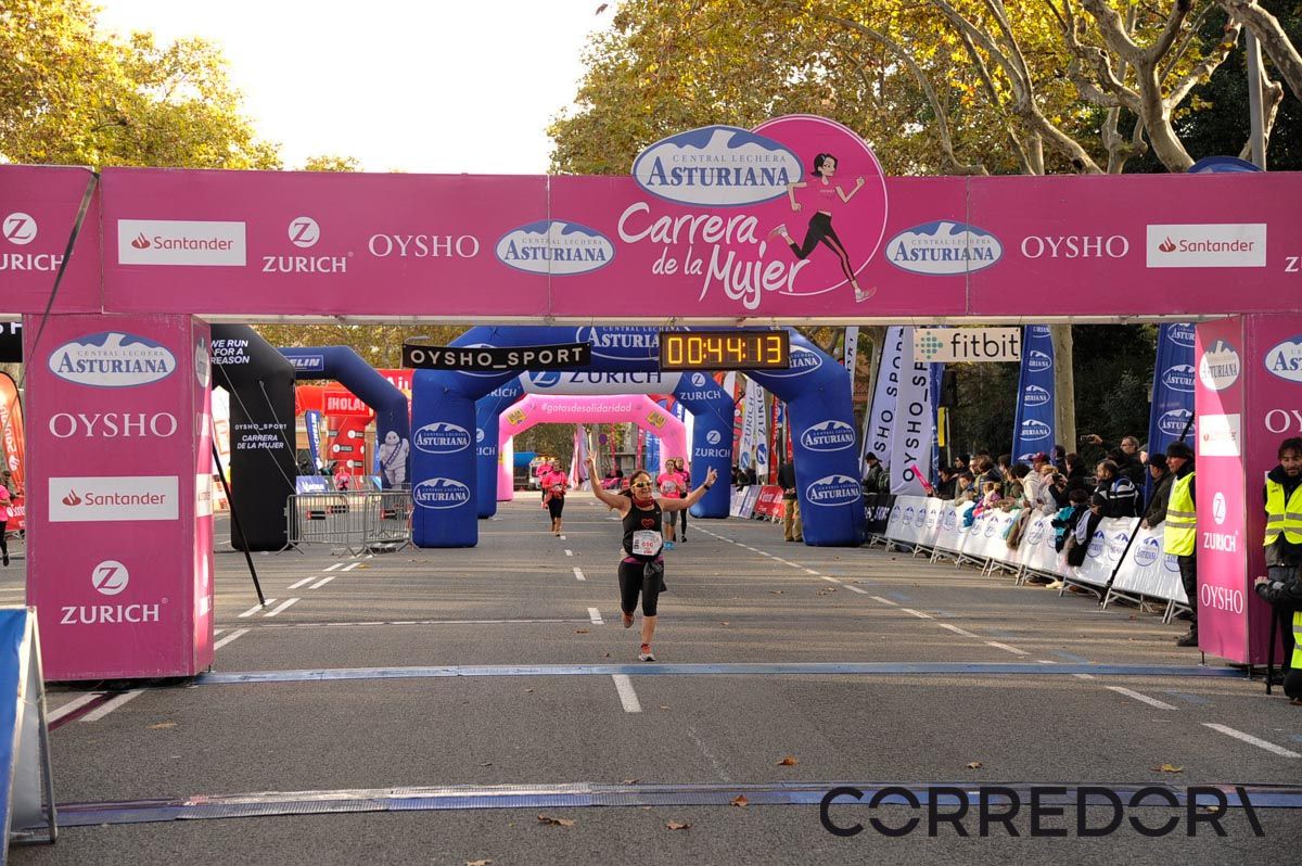 Llegada de la Carrera de la Mujer de Barcelona (ARCO DERECHO 4)