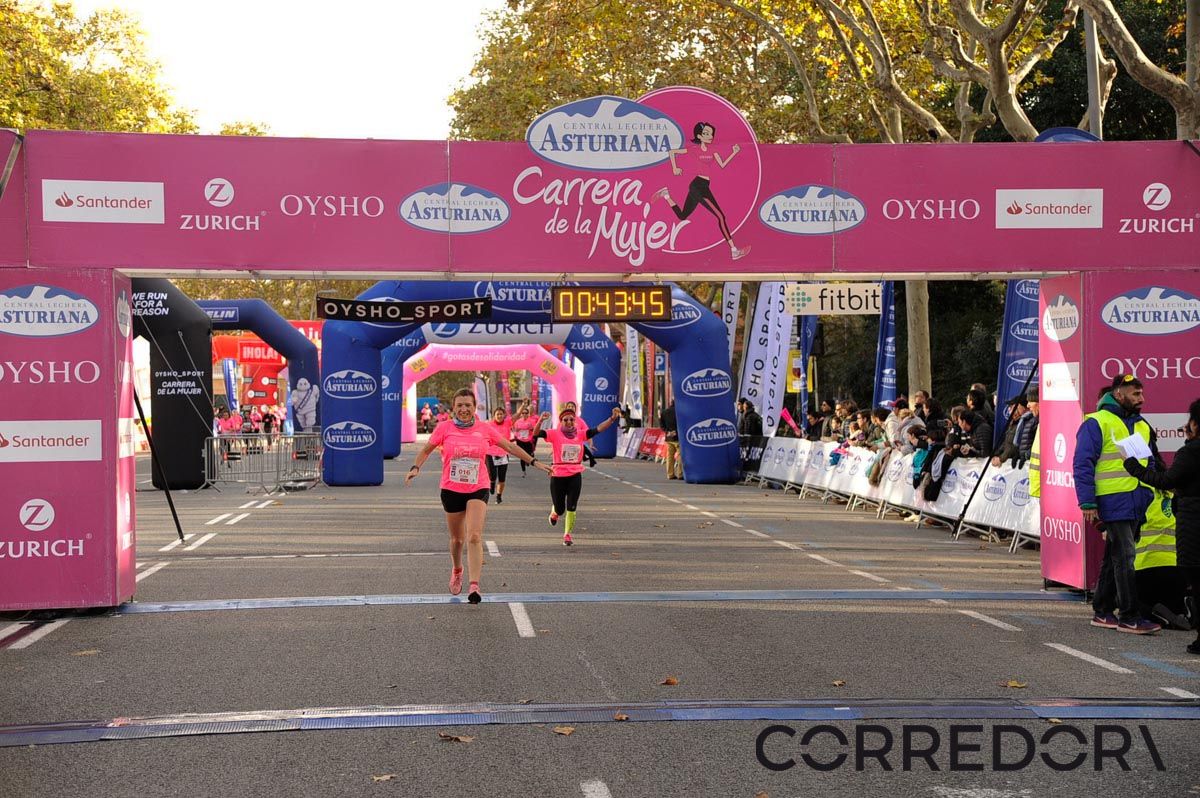 Llegada de la Carrera de la Mujer de Barcelona (ARCO DERECHO 3)