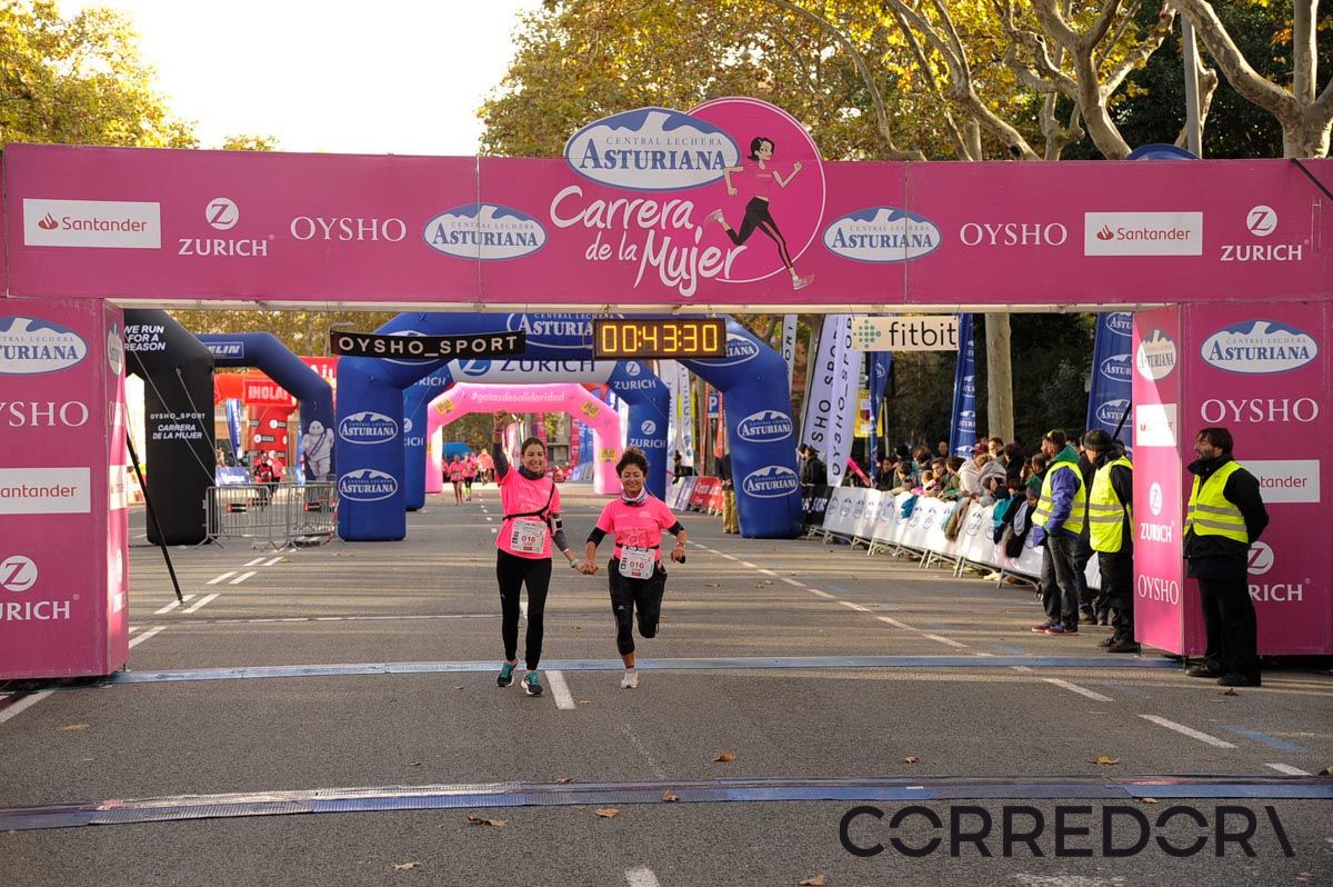 Llegada de la Carrera de la Mujer de Barcelona (ARCO DERECHO 3)