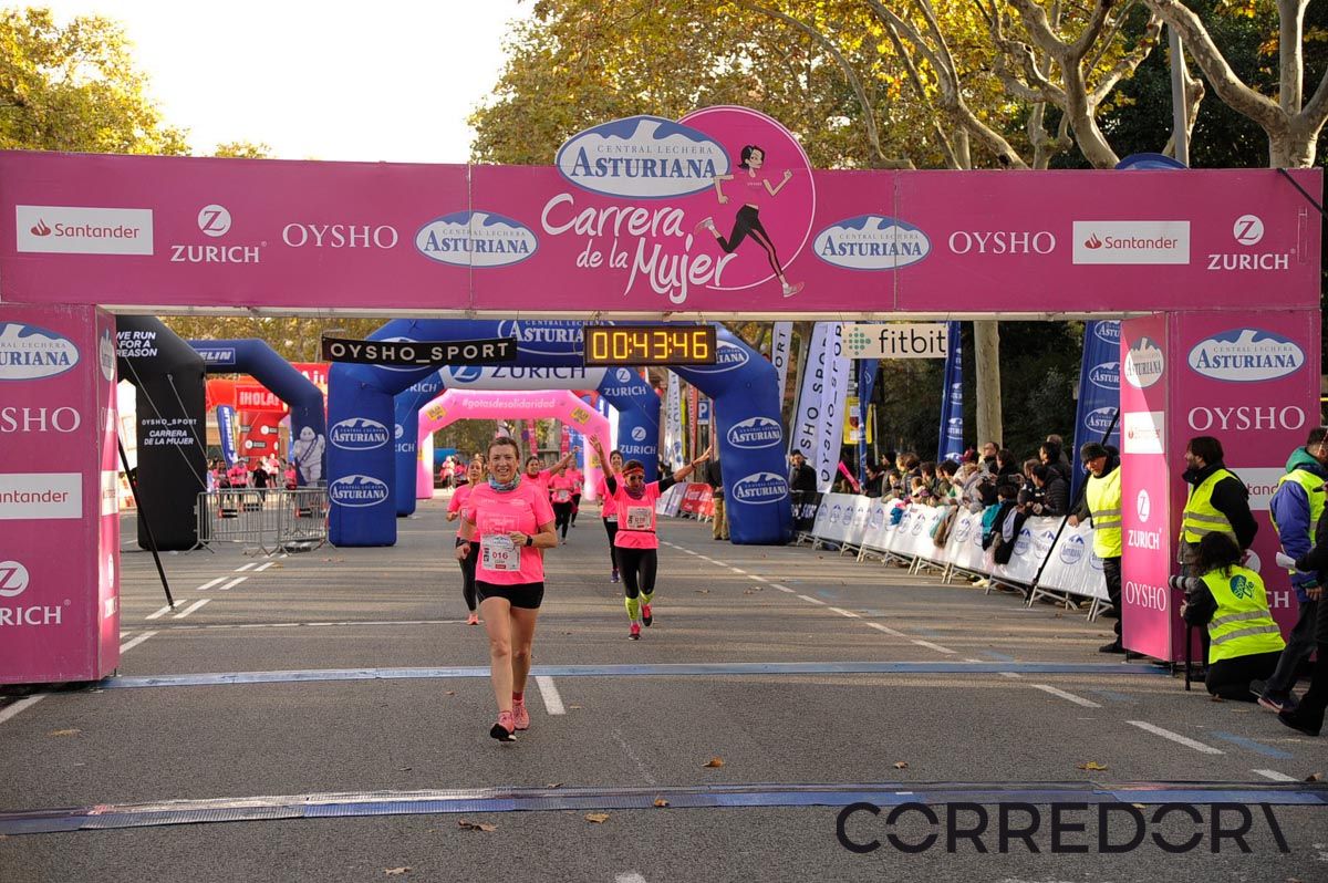 Llegada de la Carrera de la Mujer de Barcelona (ARCO DERECHO 3)