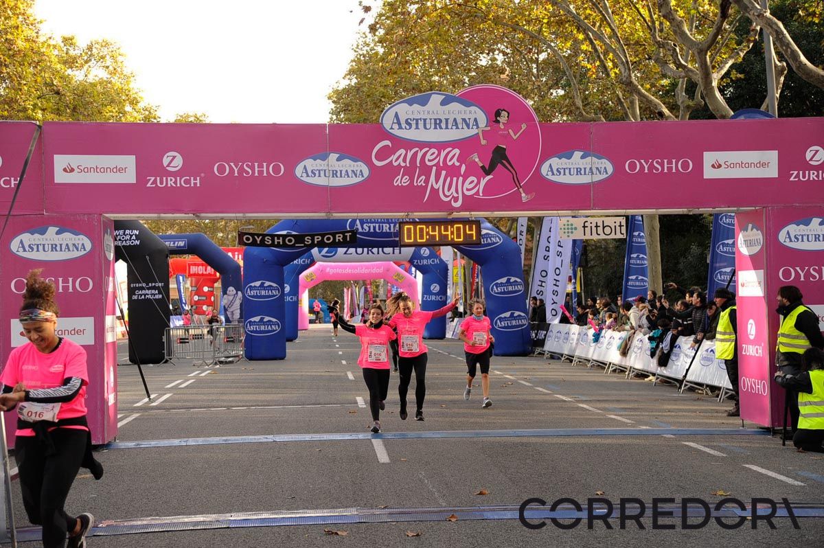 Llegada de la Carrera de la Mujer de Barcelona (ARCO DERECHO 4)