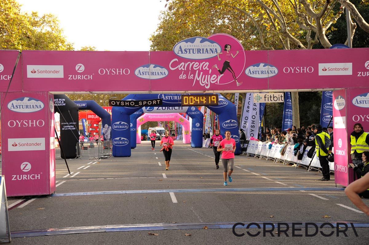Llegada de la Carrera de la Mujer de Barcelona (ARCO DERECHO 4)
