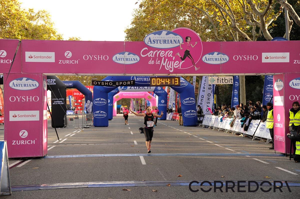 Llegada de la Carrera de la Mujer de Barcelona (ARCO DERECHO 4)