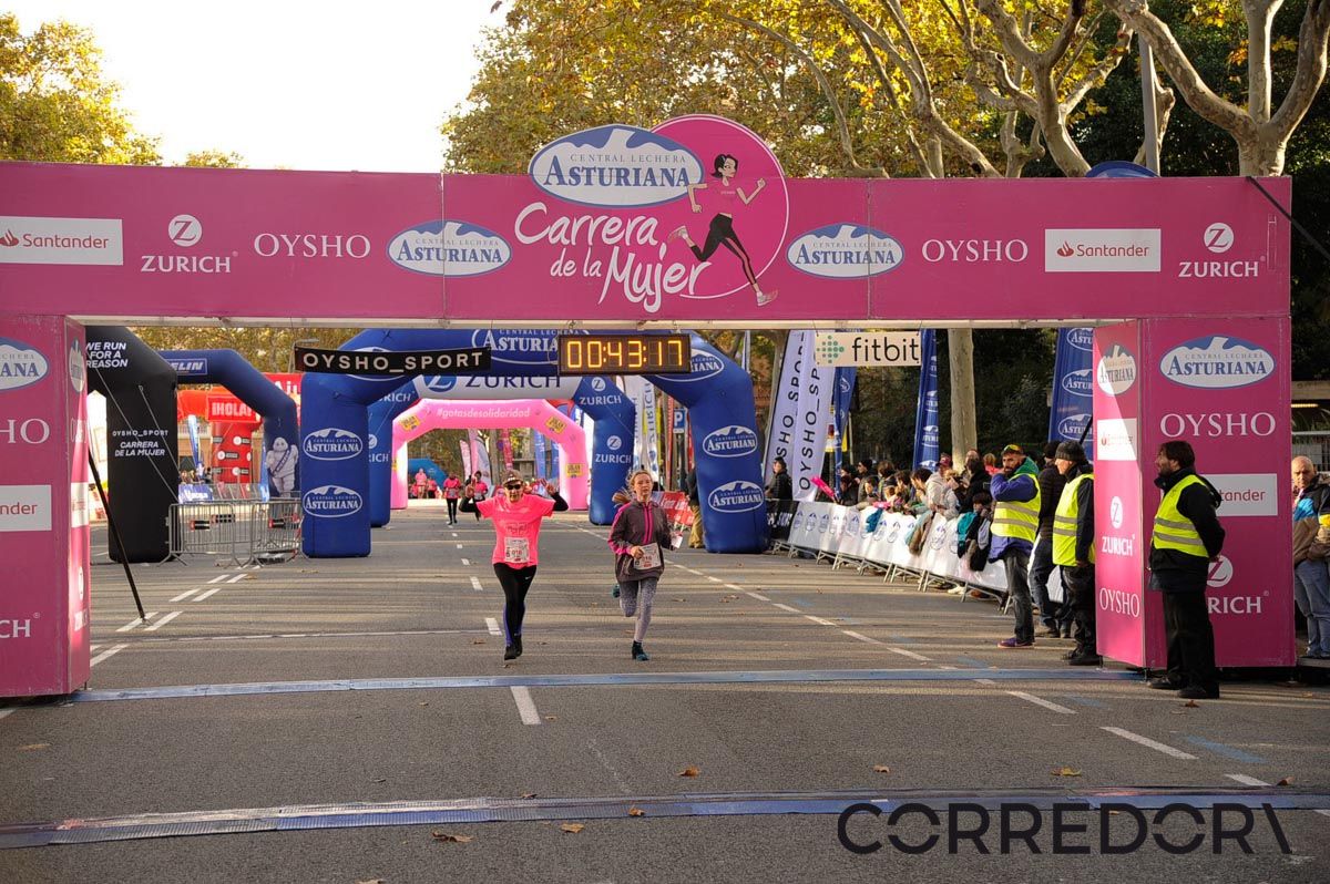 Llegada de la Carrera de la Mujer de Barcelona (ARCO DERECHO 3)