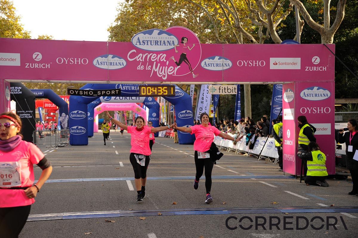 Llegada de la Carrera de la Mujer de Barcelona (ARCO DERECHO 3)