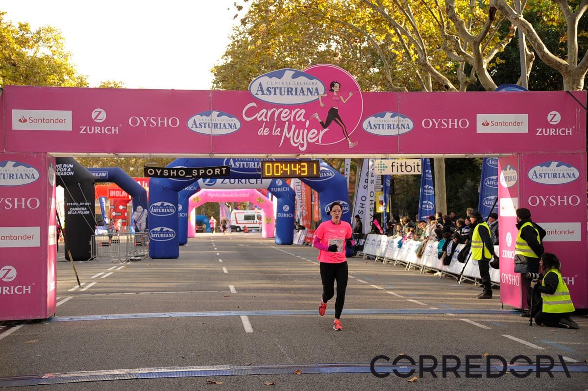 Llegada de la Carrera de la Mujer de Barcelona (ARCO DERECHO 4)