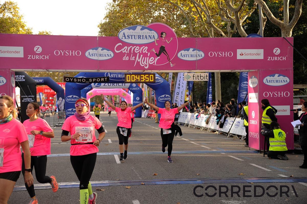Llegada de la Carrera de la Mujer de Barcelona (ARCO DERECHO 3)