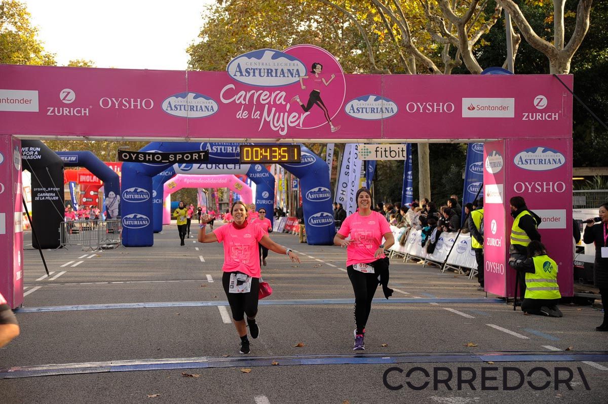 Llegada de la Carrera de la Mujer de Barcelona (ARCO DERECHO 3)